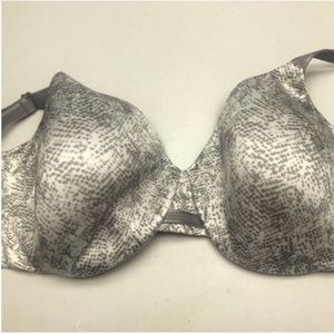 Bali WHT/GRY Lightly lined, 38DD. *P1034